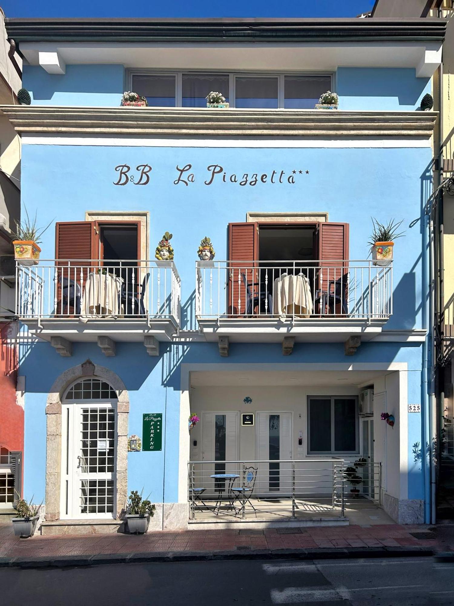 贾迪尼-纳克索斯La Piazzetta住宿加早餐旅馆 外观 照片